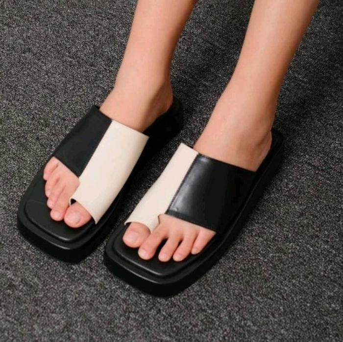 Shumi Collection Sandal Wanita Selop Terbaru WG301