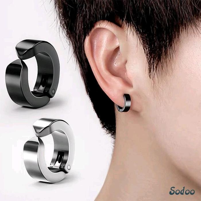 Anting jepit polos pria titanium premium Stainless Earrings Hitam anting magnet pria tiffany and co