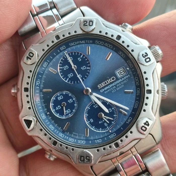 SEIKO CHRONOGRAPH ALARM SWEEPING SECOND BLUE DIAL (EXTREME RARE)