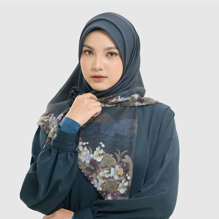 Kerudung Segu Empat Exclusive Tetra Eve Lux & Tetra Mafuyu Lux by Rabbani