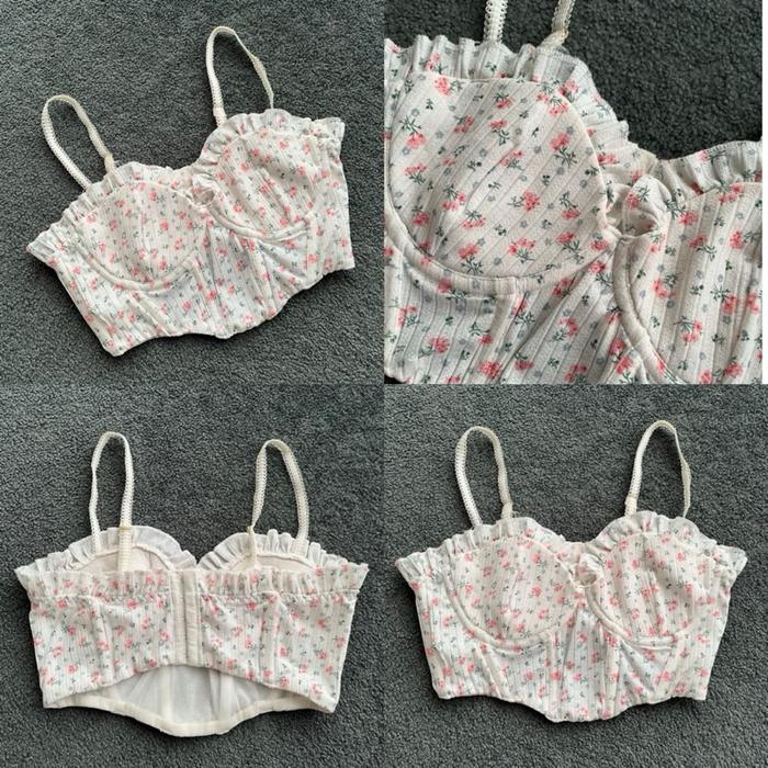 Tanktop putih bunga kecil cup tulang
