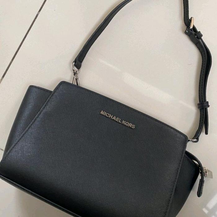 Preloved Tas - MK - Selma Medium. Black.