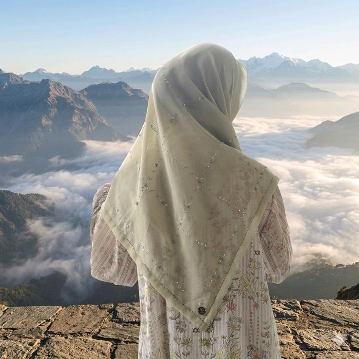 Hijab Persegi empat Paris Japan Premium Sulam Motif Sultan
