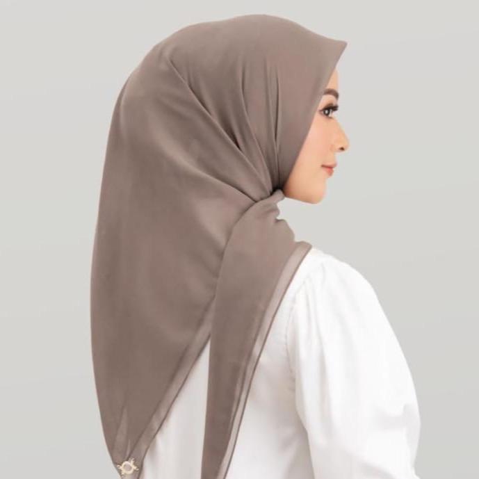 BISA COD Paris Premium Scarf Wearing Klamby [Hijab Polos Segi Empat]