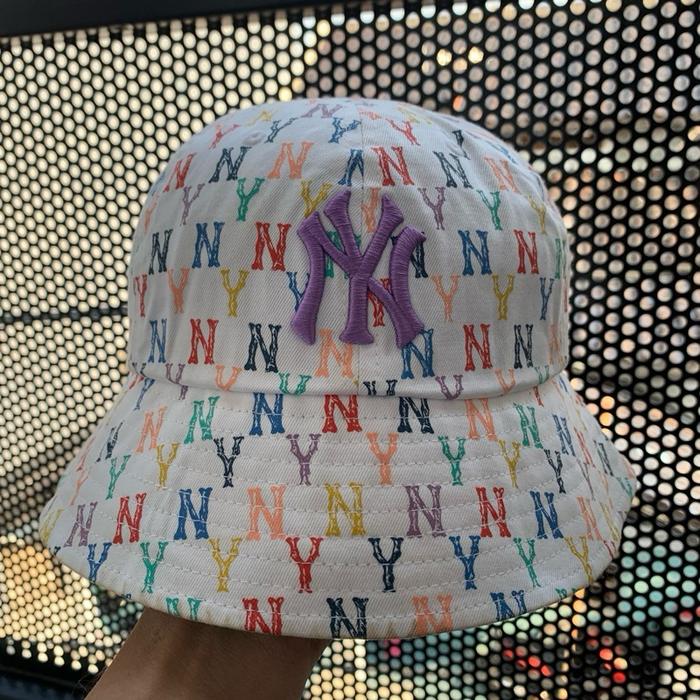 Topi bucket hat mlb monogram ny yankees white colours