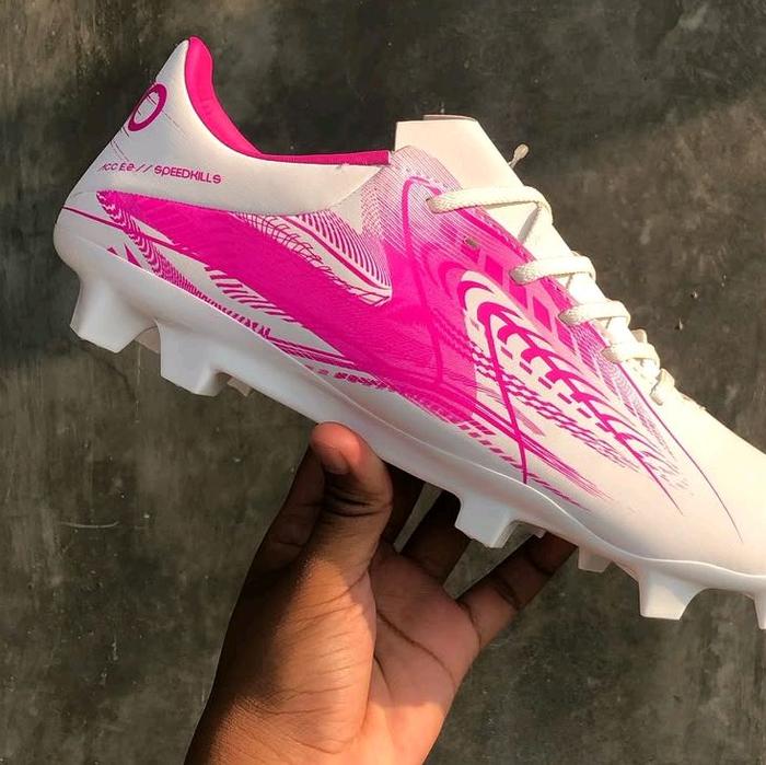 sepatu sepak bola asli original Casual