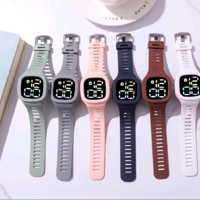 Jam Tangan Digital LED Warna Karet Unisex Min 1 Murah Makassar dengan Tampilan Warna Beragam dan Des