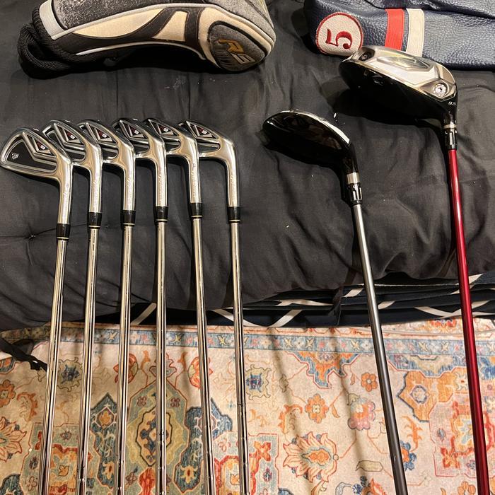PREMIUM Stick Golf Taylormade R9 iron set + Driver + Golf Bag With Stand