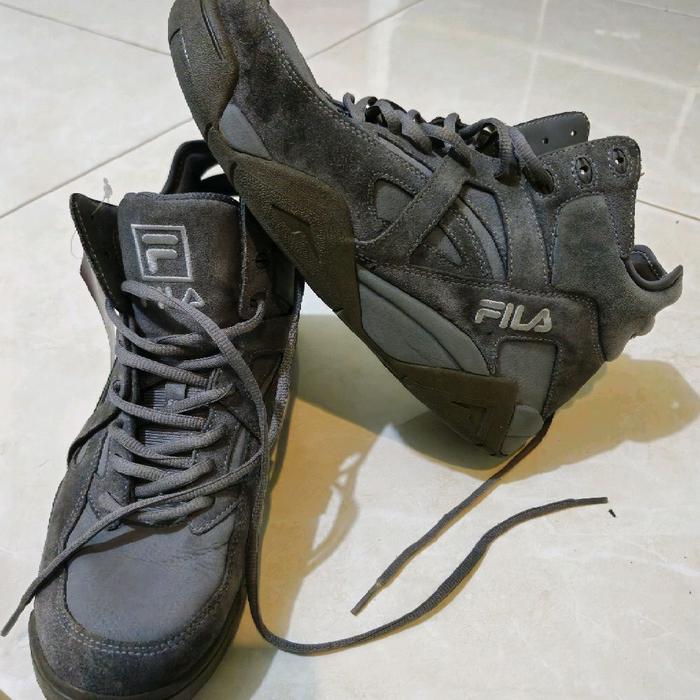 sepatu fila second branded