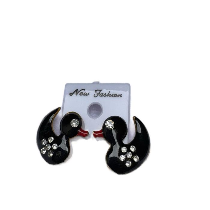 Anting h angsa bebek cantik hitam putih