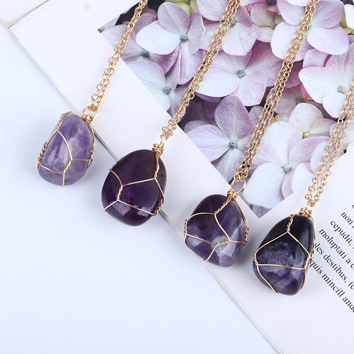 Natural Raw Stone Crystal Quartz Pendant Necklace for Women Irregular Crystal Wrapped Gold Wire Chak