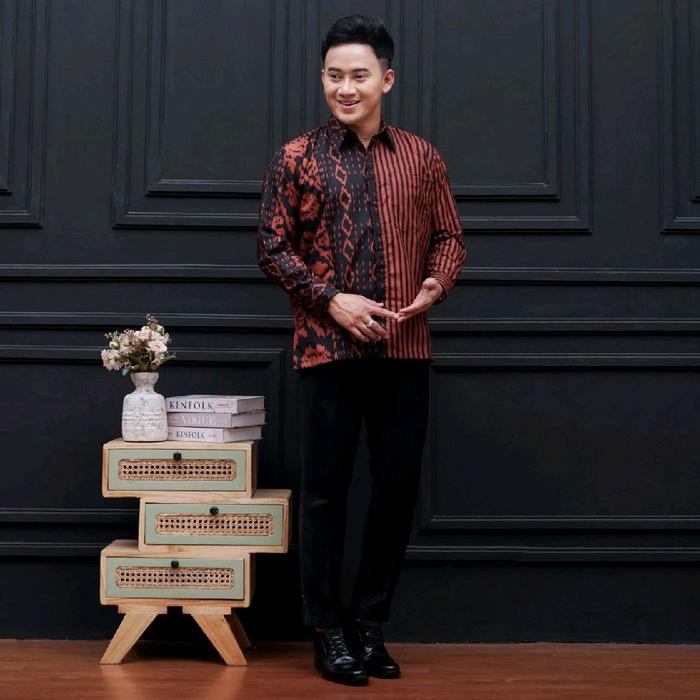 Kemeja Batik Pria Lengan Panjang Lurik Salur Warna Merah Motif Dayak Songket Etnik koko kurta baju k