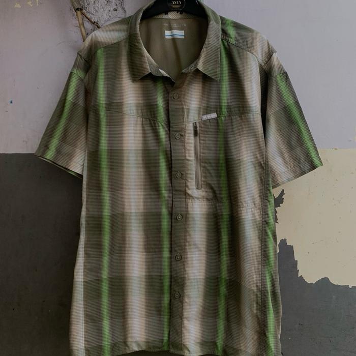 Kemeja columbia pria lengan pendek preloved size 3XL