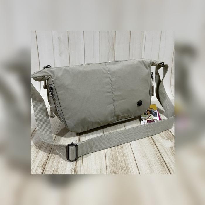 Tas Selempang Wanita ORI CHIBAO CB7321-SF 3Res ((Free DustBag))