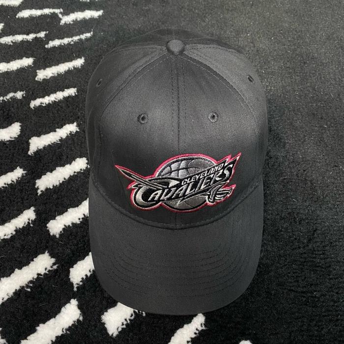 TOPI CAVALIERS CLUB NBA CAPS