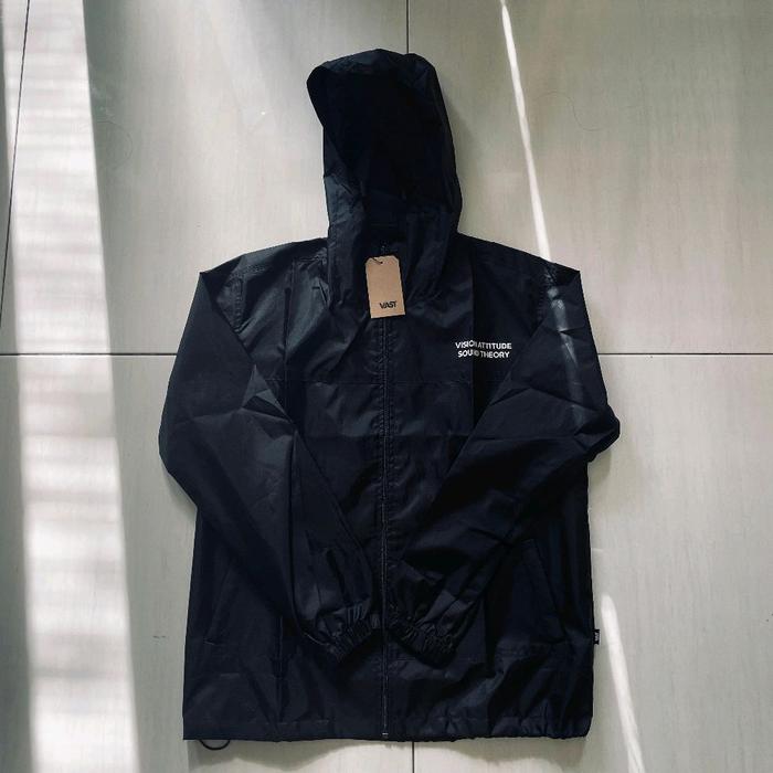 VAST Running Nylon Jacket Jaket Hitam