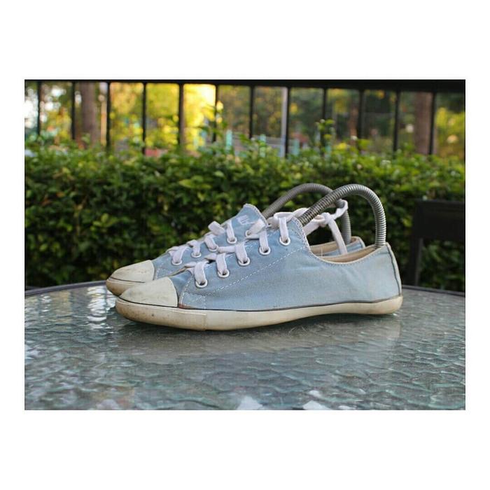 Converse Chuck Taylor  Low mid shoe  Size 5.5 / 38.5  Vintage slim style