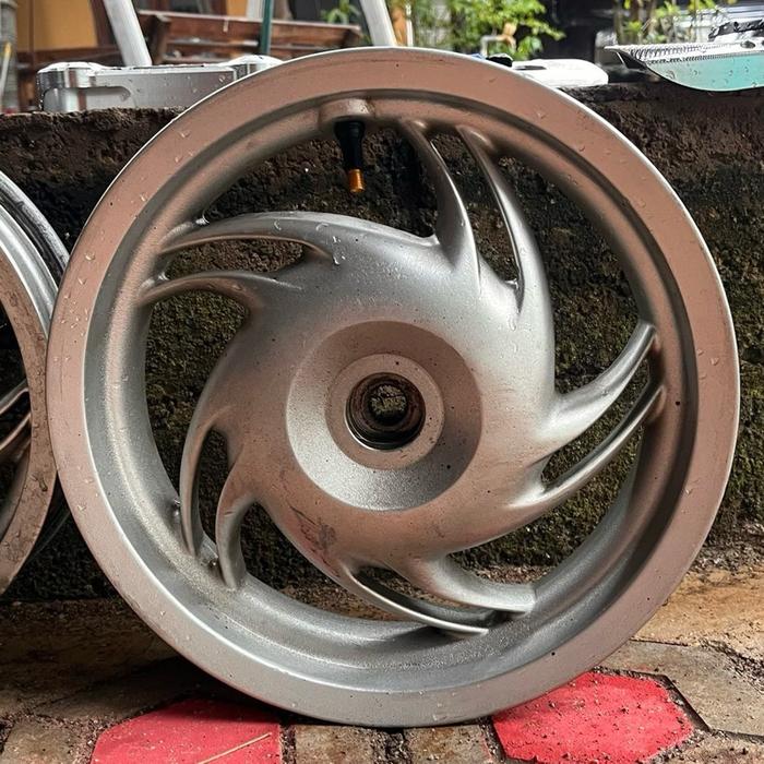 Velg fly vespa matic original