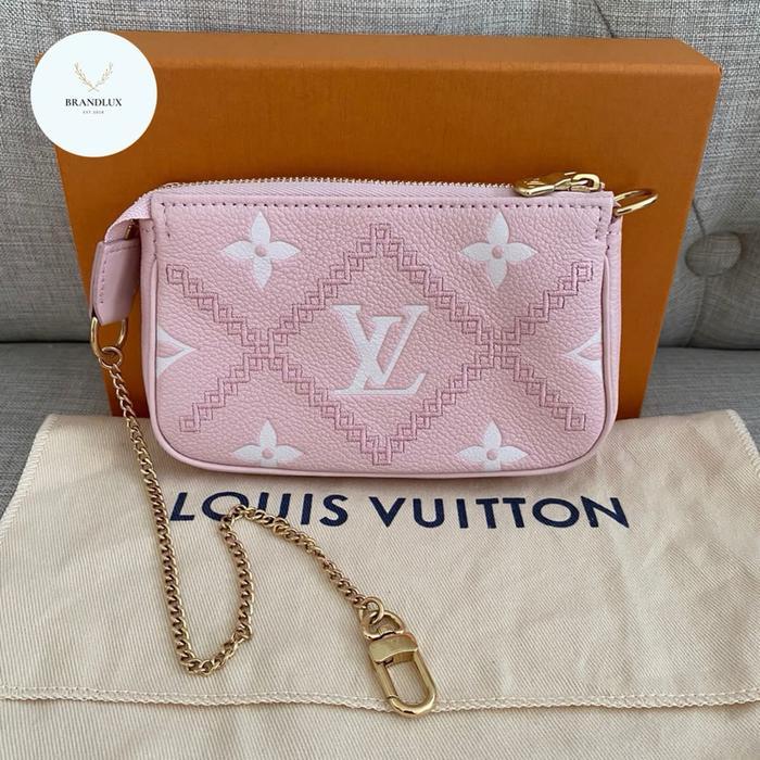 Lv mini pochette empre pink