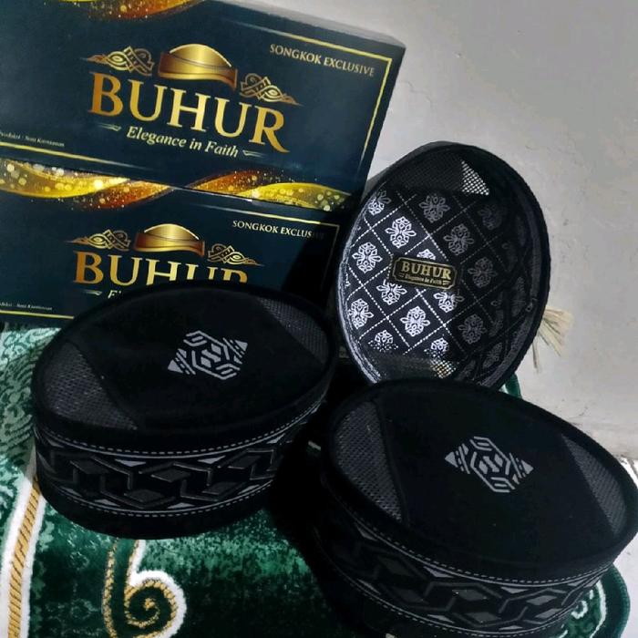 SONGKOK MOTIF SABLON 3D PECI HITAM 3D