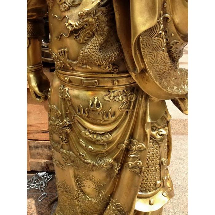 Sebuah Patung Tembaga dari Guan Gong Guan Gong Ornamen Pedang Fortuna