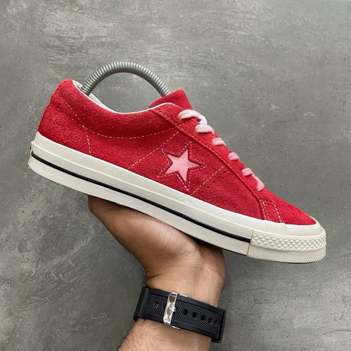 [Size 39] Rare Converse One Star OX Red Suede 2017 (158434C) Second Original Kondisi Mulus. Harga Ba