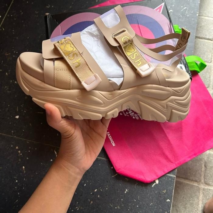 Gosh Sepatu Sandal Wanita Model Trendy Size 37-40 G*SH SALE!!