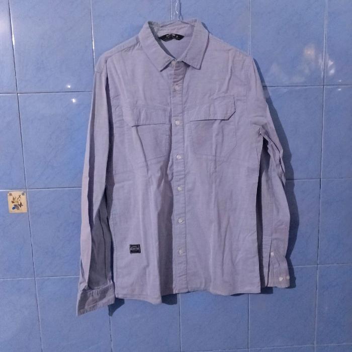 kemeja brand black yak biru