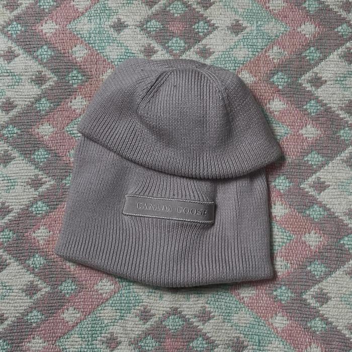 Beanie Hat / Kupluk CANADA GOOSE original Made in Italy
