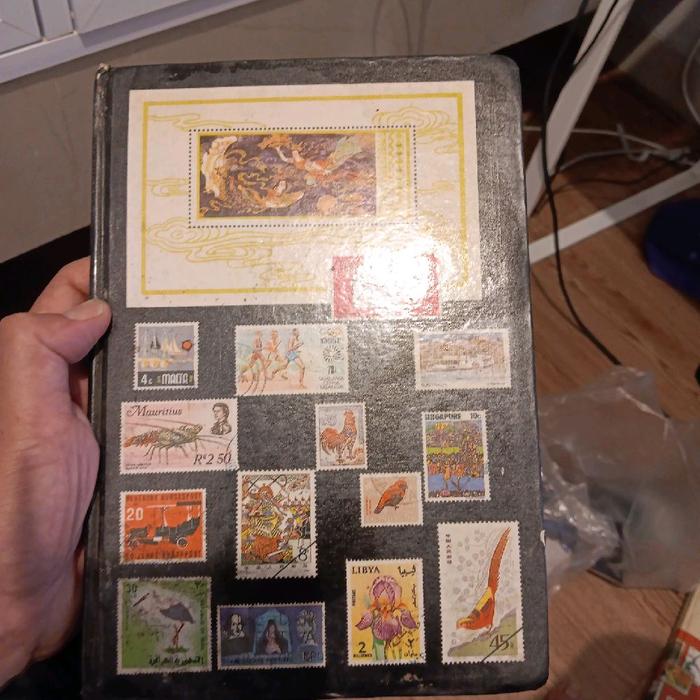 Perangko Indonesia 1 album lawas sesuai foto