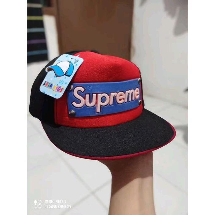 Topi Anak Laki Laki Supreme Merah Hitam dengan Logo Supreme - Kualitas Terbaik