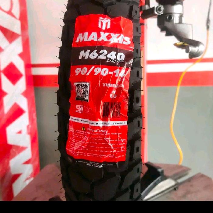 Maxxis M6240 90/90-14 Tubeless