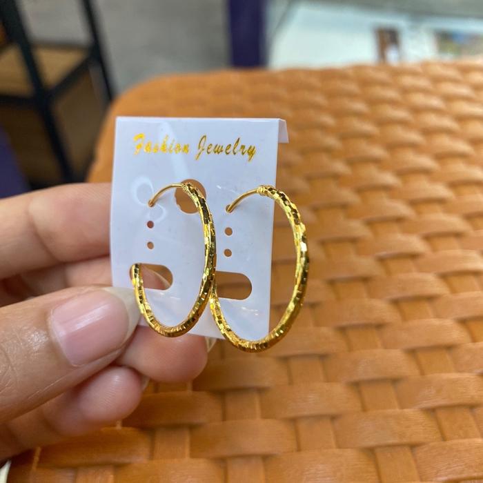 Anting gipsy slip titanium