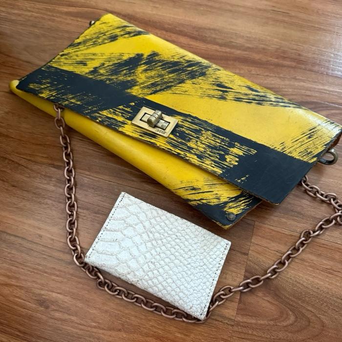 Singapore local brand designer bag sling clutch tas fashion limited edition Wanita leather tas kulit