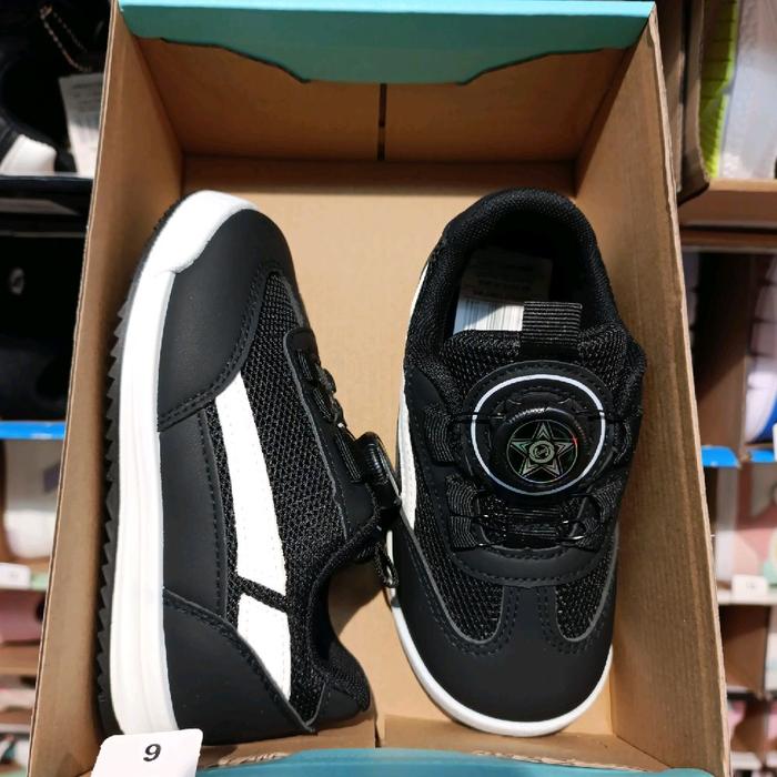 Payless LA Gear LA 85 Sneakers 210448 Payless Sportstation