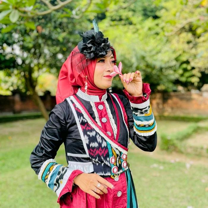 Esme Fashion Reo Dress / Esme X Srihana / Gamis Kekinian