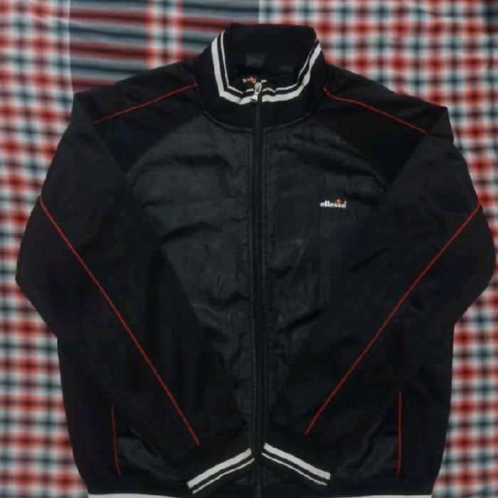 Tracktop Ellesse Ukuran L