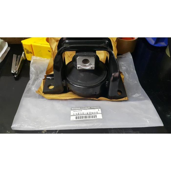 Mounting Kanan Nissan Livina & Latio ( MR18DE ) Insulator 11210-ED800 KI1
