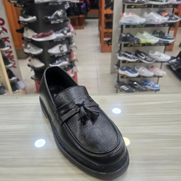 Suntour Sepatu Pria Seri DM 05