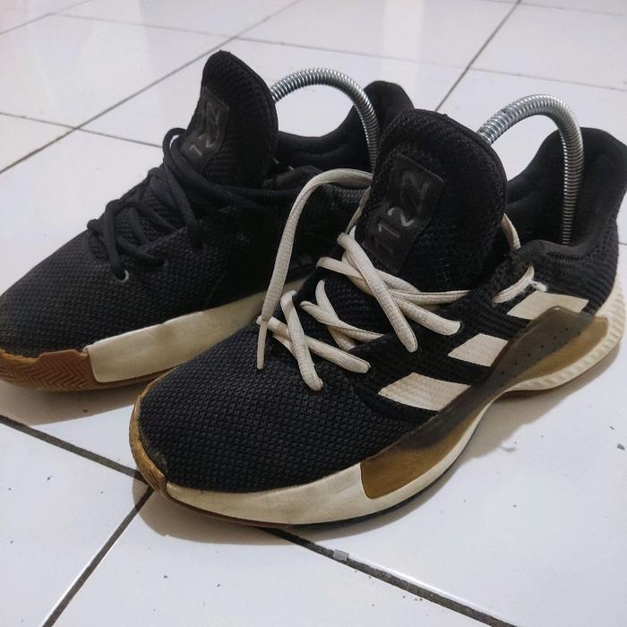 sepatu Adidas pro bounce second