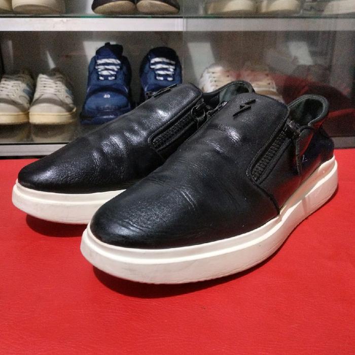 SEPATU SECOND GIUSEPPE ZANOTTI KULIT SIZE 42.5