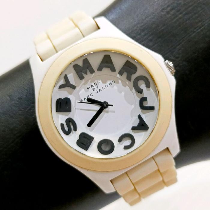 Jam Tangan Marc by Marc Jacobs Fun Rubber Quartz Watch Pria Laki-Laki Bekas Second Preloved Murah