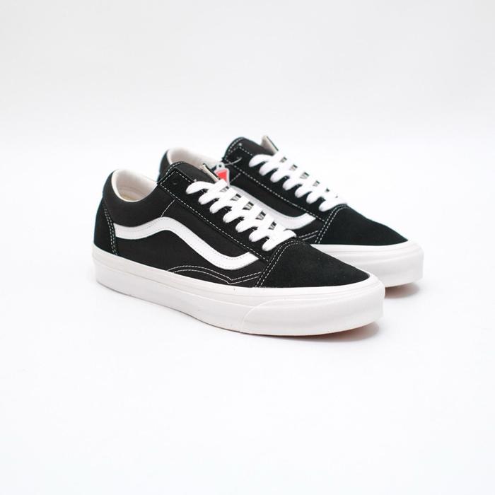Vans Old Skool Hitam Putih Sepatu Sneakers Pria Wanita 100% ORIGINAL