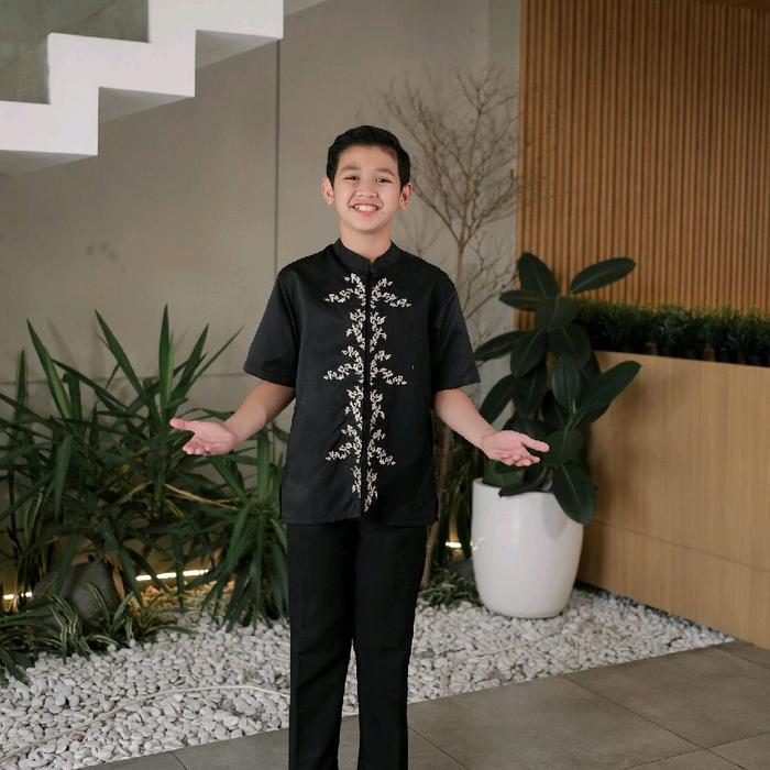 Ziza.id - Koko Couple Terbaru Ayah dan Anak Laki-Laki Lengan Pendek Katun Toyobo Premium Mahogany Mo