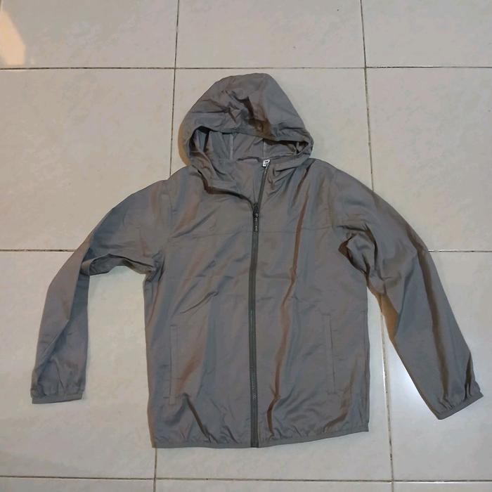 Uniqlo Kids Lightweight Pocketable Jacket
