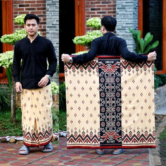sarung batik goyor khas pekelongan motif uzair