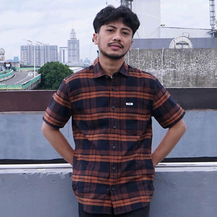 kemeja flanel pendek Wrangler slimfit original