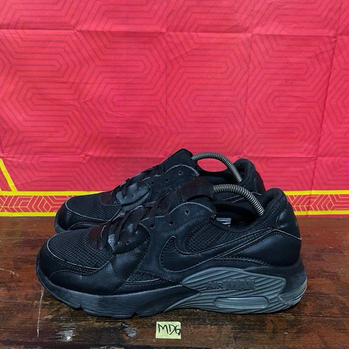 Sepatu second ori nike am excee black size 44