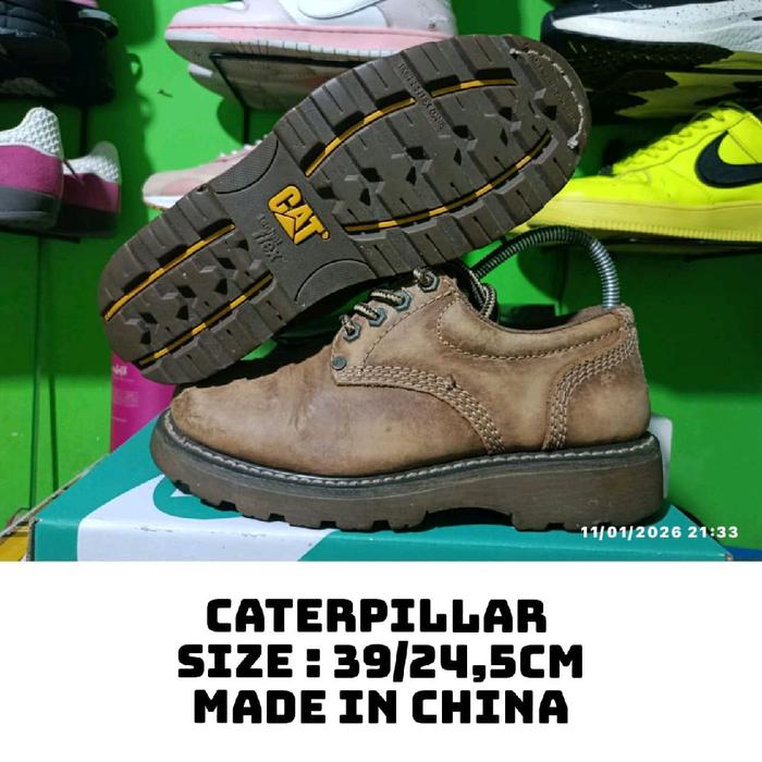 Sepatu Caterpillar Second
