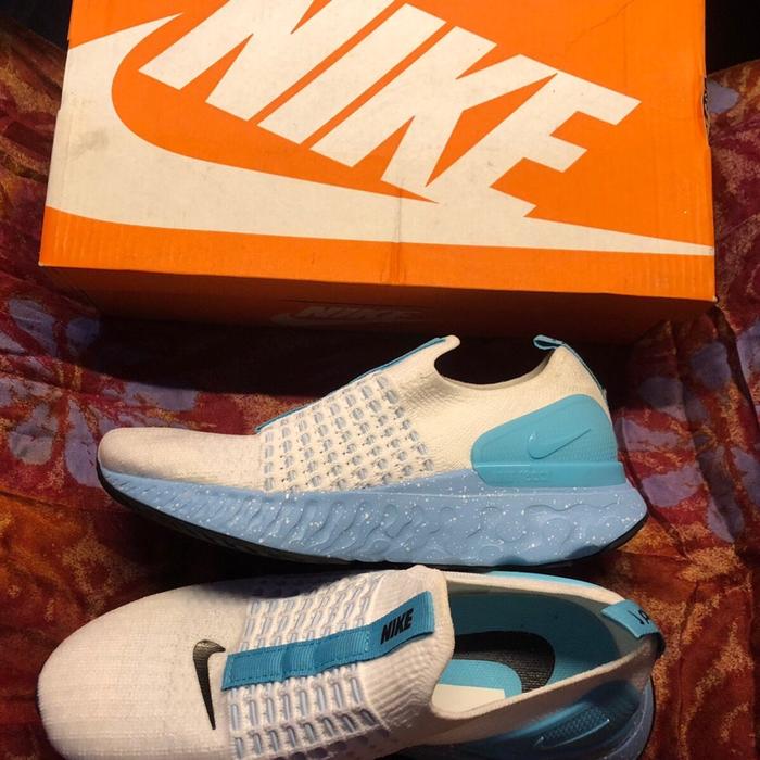 (Preloved) NIKE REACT PHANTOM RUN FLYKNIT 2 - White Glacier Blue - SEPATU NIKE WANITA